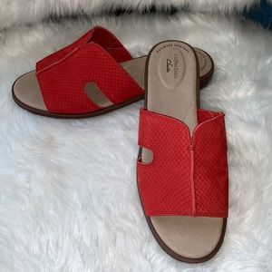 NWOB Clark’s Declan Flo Sandals Red Nubuck 8W